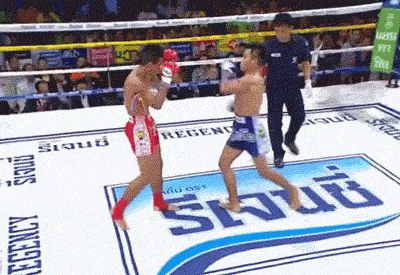 巧妙|哥们伪装的不错啊很巧妙，可是眼睛还是出卖了你