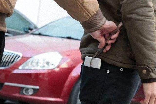 小偷|街头小偷得手瞬间，很多人看到第五张，都忍不住笑了