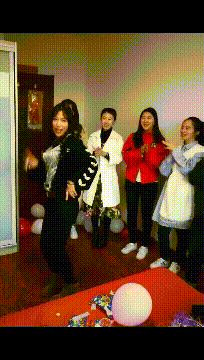 房车|搞笑GIF：大雪也照样能摧毁一切，不信仔细看