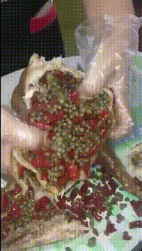 老师|搞笑gif趣图:现在社会,你要不会点技能连工地都去不了