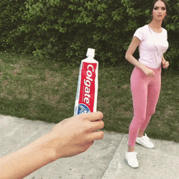 屈才|搞笑GIF趣图：这个技术牛大了，做理发师有点屈才了