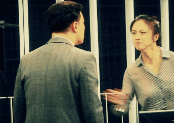 饲养员|搞笑GIF:猫咪:饲养员你也不管管呀,你家老虎非礼我