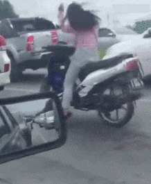 这是|搞笑GIF: 这饭做的大妈都看不下去了