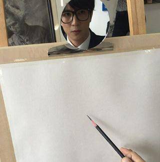 自画像|搞笑GIF: 自画像开始