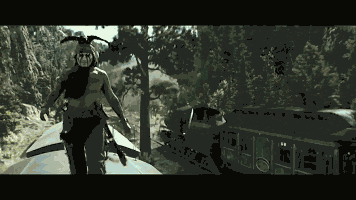 面膜|搞笑GIF：家里有矿啊，这样用面膜简直太浪费了