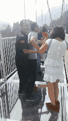 妹子|听说你们不是很会练瑜伽, 那来看看这只狗是怎么做的吧