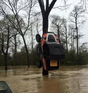挖出|现在足球竞争真的太厉害了，不光防着对手还要防着队友