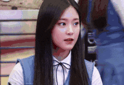 大哥|搞笑GIF: 大哥, 你这碰瓷也太拼了吧