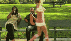 里来|搞笑gif-这么多人,厉害了啊!这人都是那里来的!