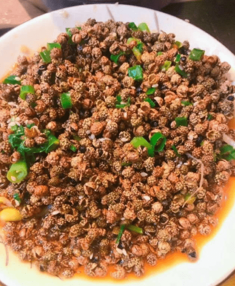 媳妇|"搞笑GIF:用红酒泡脚?这是家里有矿啊"