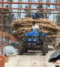 总监|搞笑GIF趣图：你知道开会要宣布的升经理的是谁吗？