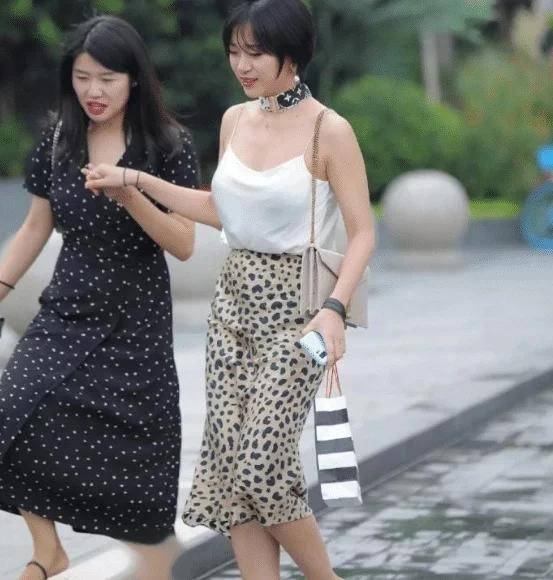 朋友|幽默笑话:我都三天没有吃东西了,给一块钱买个烧饼可好