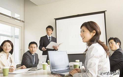 老板|搞笑段子:关于山寨手机起名字的讨论!