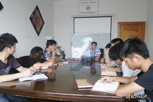 老板|搞笑段子:关于山寨手机起名字的讨论!