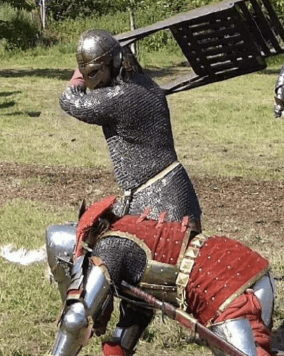 富商|原来那些大片硝烟弥漫的镜头，拍摄现场是这样搞出来的，真不容易呀！