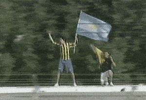 富商|原来那些大片硝烟弥漫的镜头，拍摄现场是这样搞出来的，真不容易呀！