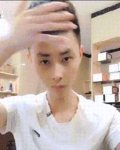 俯卧撑|妹子你这是练过啊！