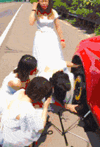 肩上|妹子,你俩这是在比谁腿长吗?别比了,都挺长的,哈哈