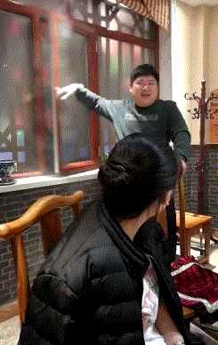 段子|爆笑GIF:	这种身材的妹子，我一般不敢招惹