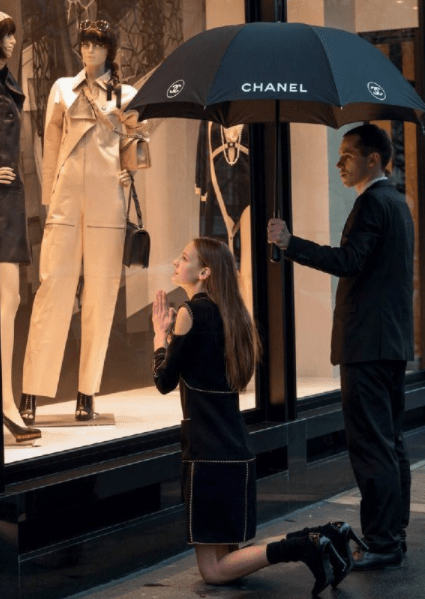 小姨子|莫名其妙想唱首歌《突然的自我》!