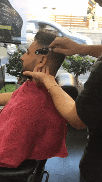 大爷|这是在沥青脱毛吗？