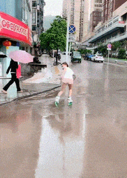 老公|搞笑GIF趣图:美女,同样是吃饭,在家与在外面差距咋这么大呢!