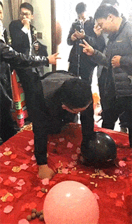 小明|看你们两这笑容,我就知道有猫腻