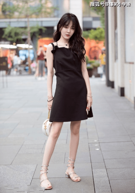 新郎|爆笑GIF图:现在国内妹子供应不足,只能依赖进口了