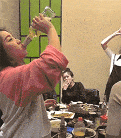 女儿|开心一笑：我介绍女闺蜜和同事认识，结果他们却都说我丑……