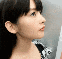 电梯|幽默段子:同学发财了请俺吃饭,饭桌上却主动给俺夹菜