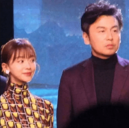 英国|搞笑GIF趣图：妹子，你别躲啊，说好的信任去哪了