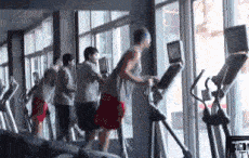 男朋友|开心一刻：和男友去登山，大姨妈突然来了，男朋友沉思片刻问……