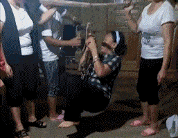 理发店|笑话:开车不小心把妹子撞了,赶紧下车冲过去,看妹子漂亮说道…