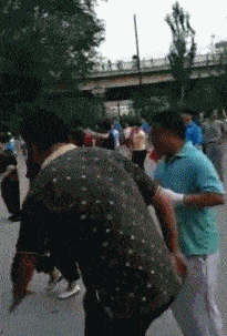 老王|自从有了这阵风，妹子再也不用担心出门会被坏人盯上了