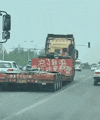 不够|搭地铁时看到一个扎马尾，长得又清秀的女孩。