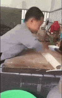 网友|我敢说这孩子的厨艺一定比我好!