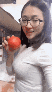 当时|说实话，妹子这西红柿不是一般的大啊
