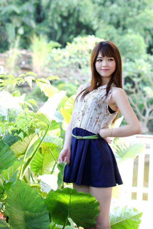 斧子|大姐，你这电车是新买的吧