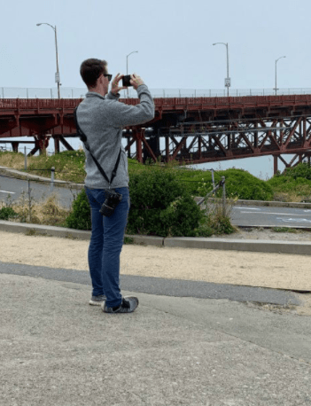 手相|搞笑段子：哥们二婚，打电话给前妻，她说：咱们又成一家人了….