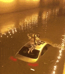 手相|搞笑段子：哥们二婚，打电话给前妻，她说：咱们又成一家人了….