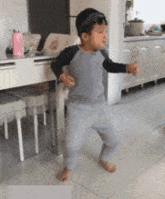 姐夫|搞笑GIF趣图:兄弟们,赛车有风险,观看需谨慎