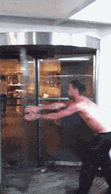 姐夫|搞笑GIF趣图:兄弟们,赛车有风险,观看需谨慎