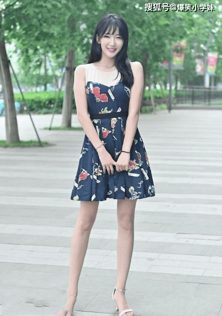 帅哥|爆笑GIF：：美女小美前段时间相了个帅哥，有房有车，相貌出众，正打的火热