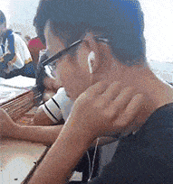 元帅|搞笑GIF趣图:娶了这妹子,你家的一亩三分地再也不用愁了!