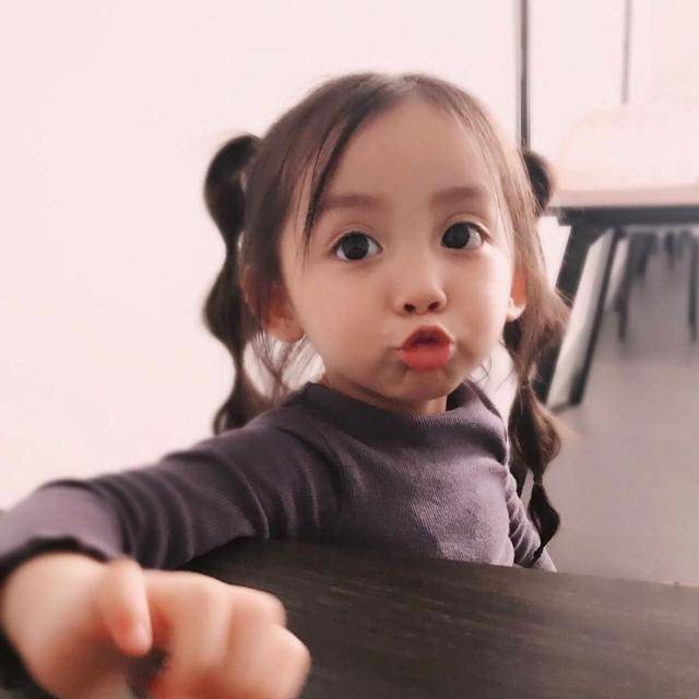 母亲|幽默笑话:你们能想象老师上着课发现下面一帮学生在折元宝的场面吗?