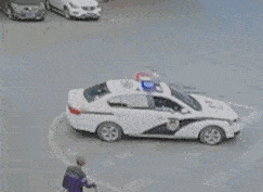 儿子|轻松一笑：司机，快关门，后边的不要挤了，挤死人不偿命……