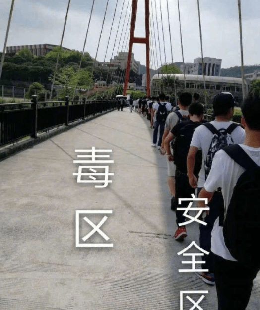 母女|以后可以自己在家理发了，不过不知道效果如何呢