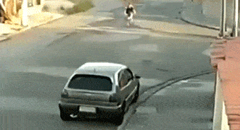 段子|爆笑GIF：这个妹子卸完妆，还是这样的漂亮