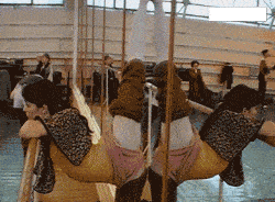 同事|搞笑GIF: 说的没错,此时就应该微笑面对生活