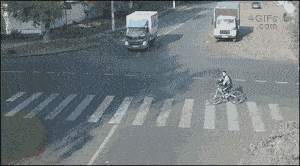 老妈|搞笑GIF：哥们，你可真是会骗人